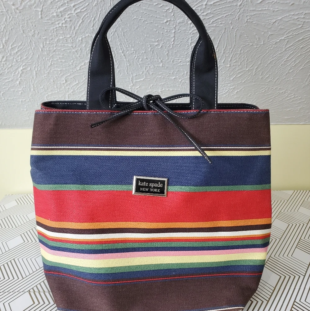 Vintage Kate Spade Tote in Like New Condition - Picture 1 of 9